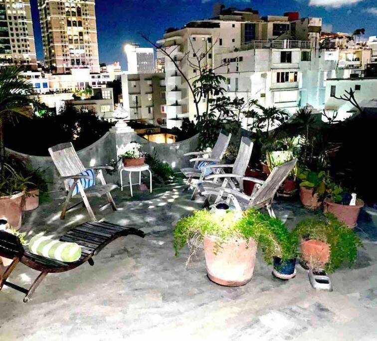 Fresh Tropical Colonial Style Walk-Up- Rooftop Terrace- Beach View سان خوان المظهر الخارجي الصورة